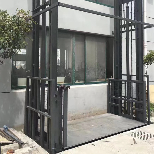 嘉黎5吨室外升降货梯